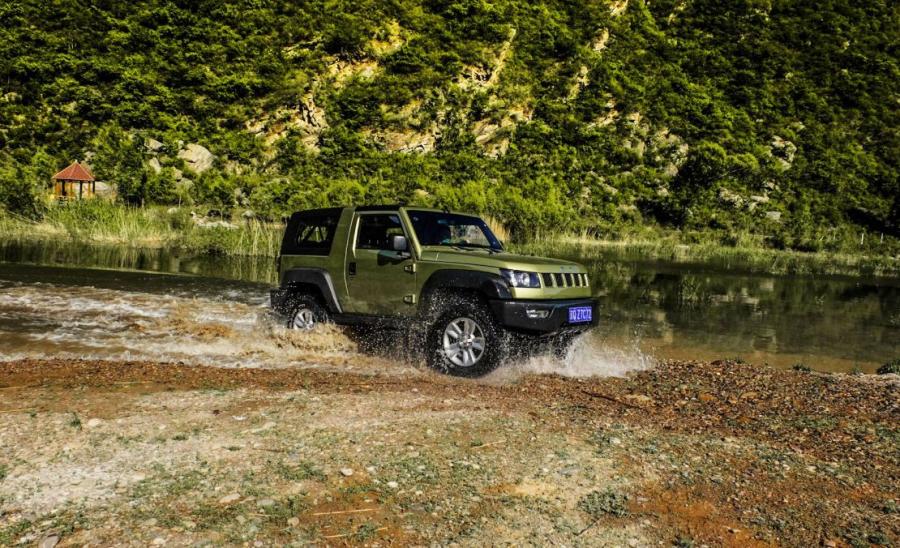 BAIC BJ40 2013 года  (фото 4 из 9)